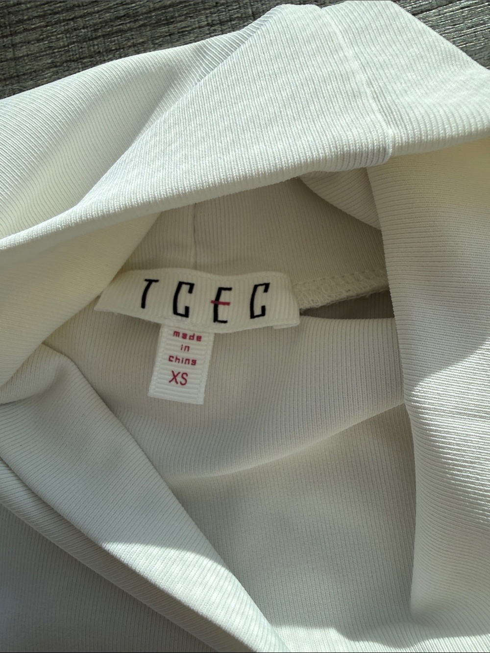 TCEC White Sleeveless Turtleneck Bodysuit - Picture 2 of 4